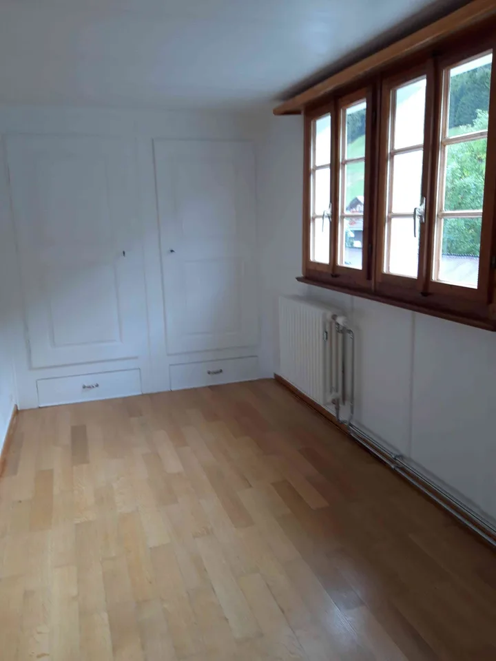Schöne einfache und helle 4.5 Zimmerwohnung in Ernen