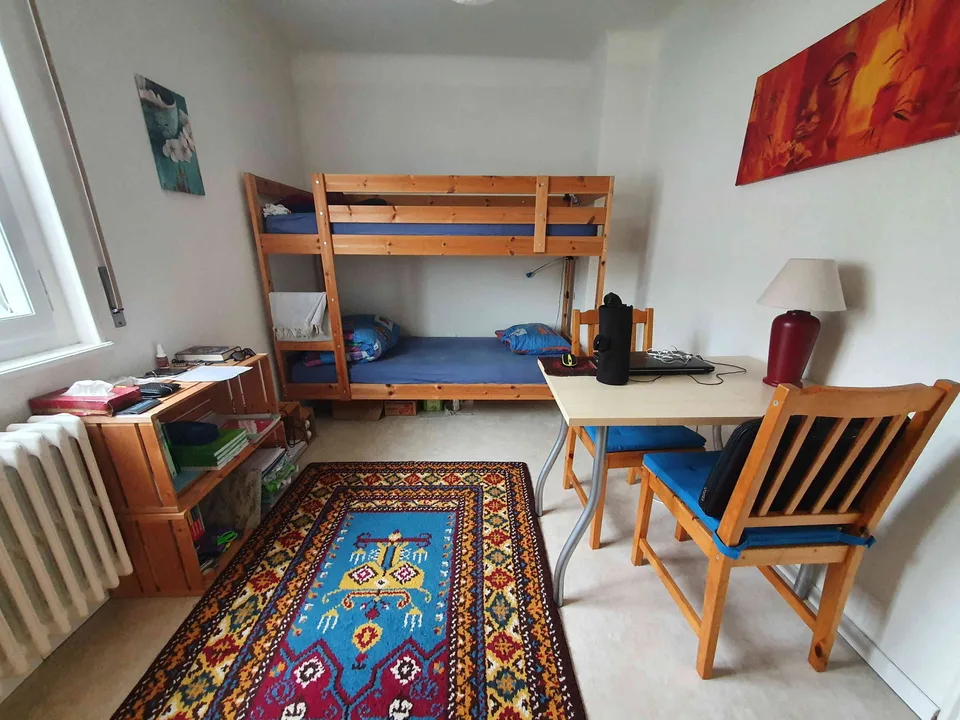 Chambre meublée à louer tout compris