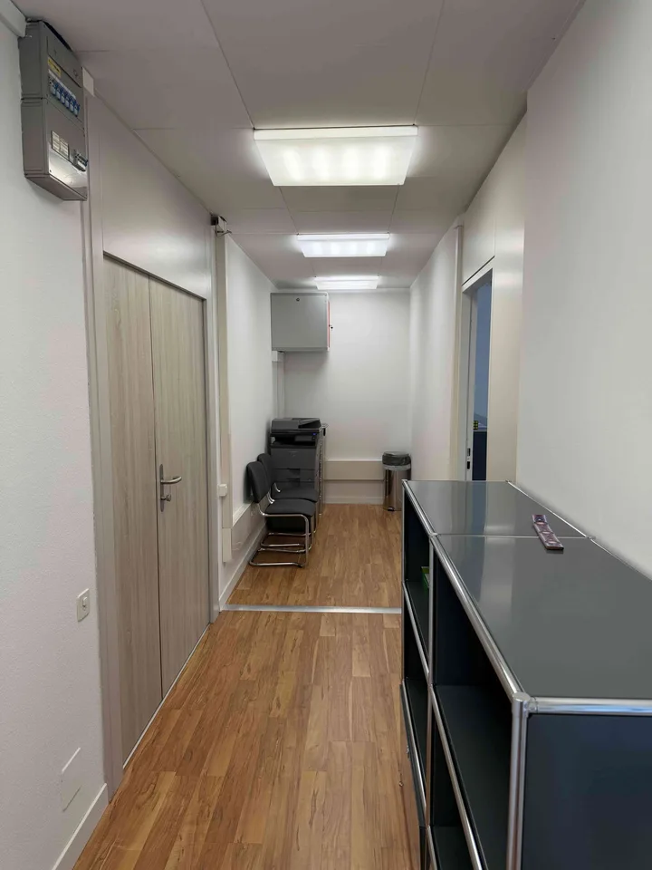 Bureau / Local commercial à louer – Emplacement idéal