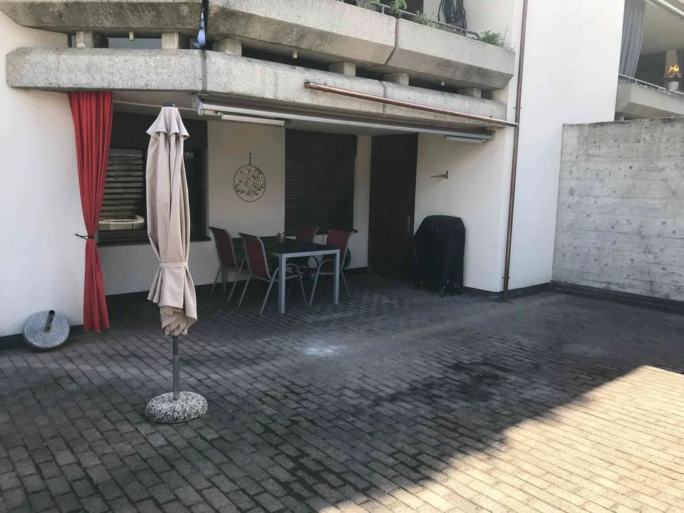 WG Zimmer mit eigenem Bad und grosser Terrasse in 8953 Dietikon