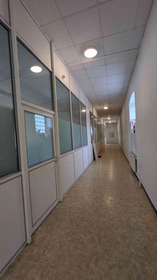 Nachmieter gesucht: Ruhiges Büro/Gewerbe 40m2 inkl Strom + Parkplatz