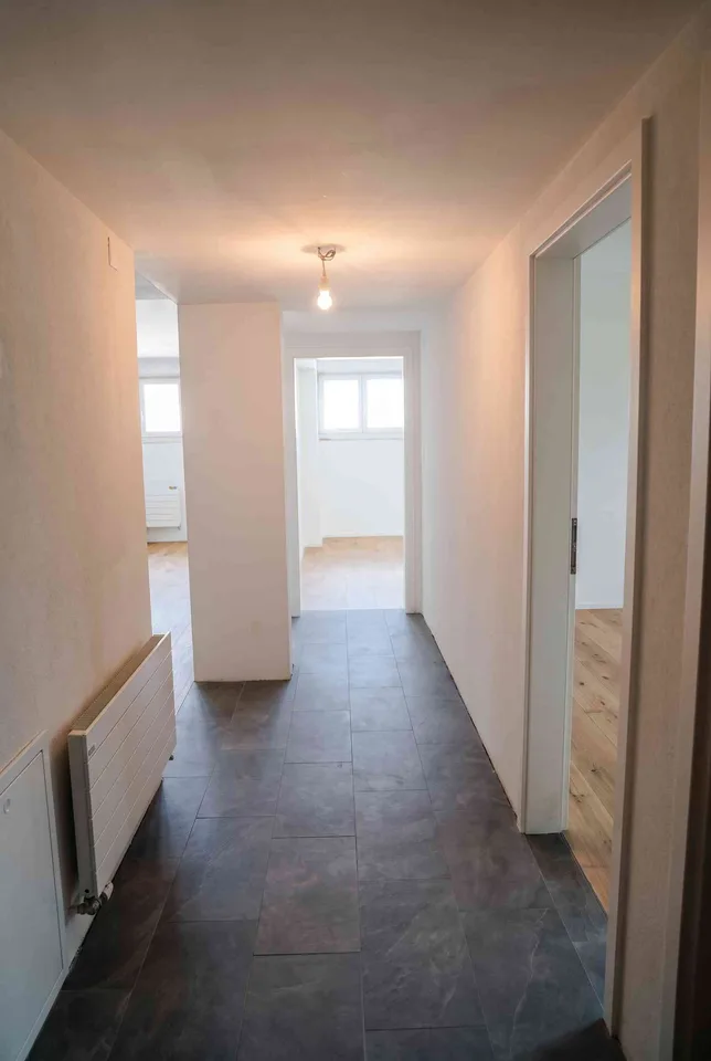 Stilvoll renovierte 4.5 Zimmer-Wohnung mit Bahnhofsnähe