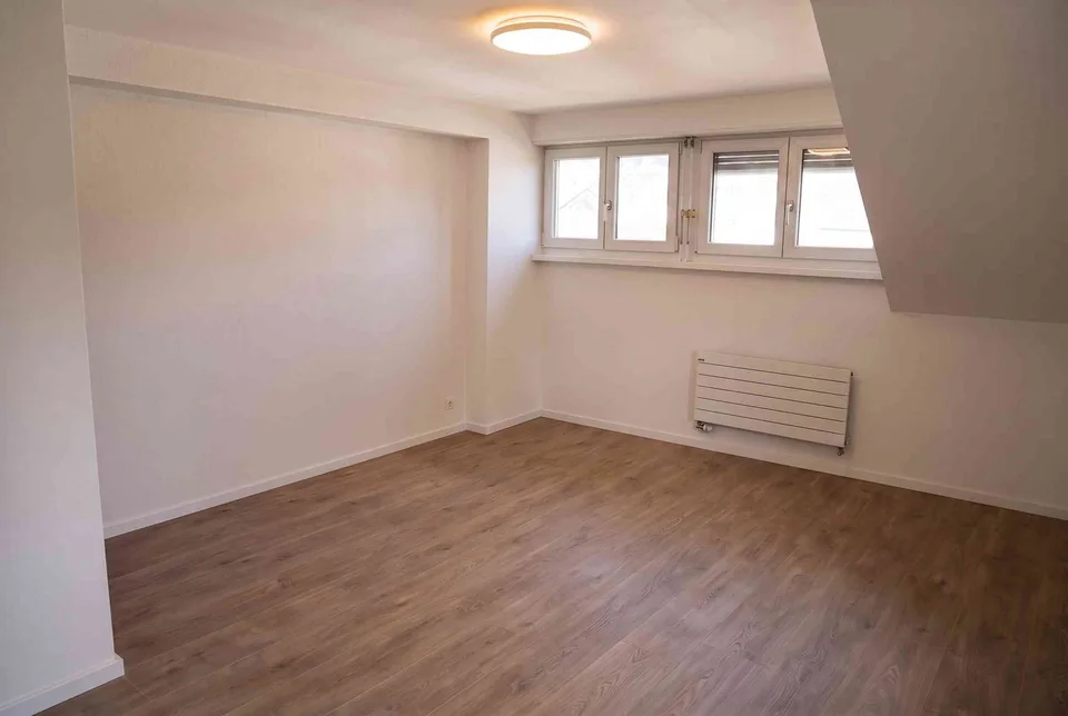 Stilvoll renovierte 4.5 Zimmer-Wohnung mit Bahnhofsnähe