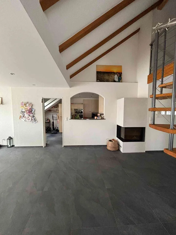 Grosse 5.5-Zimmer-Maisonettewohnung mit Galerie