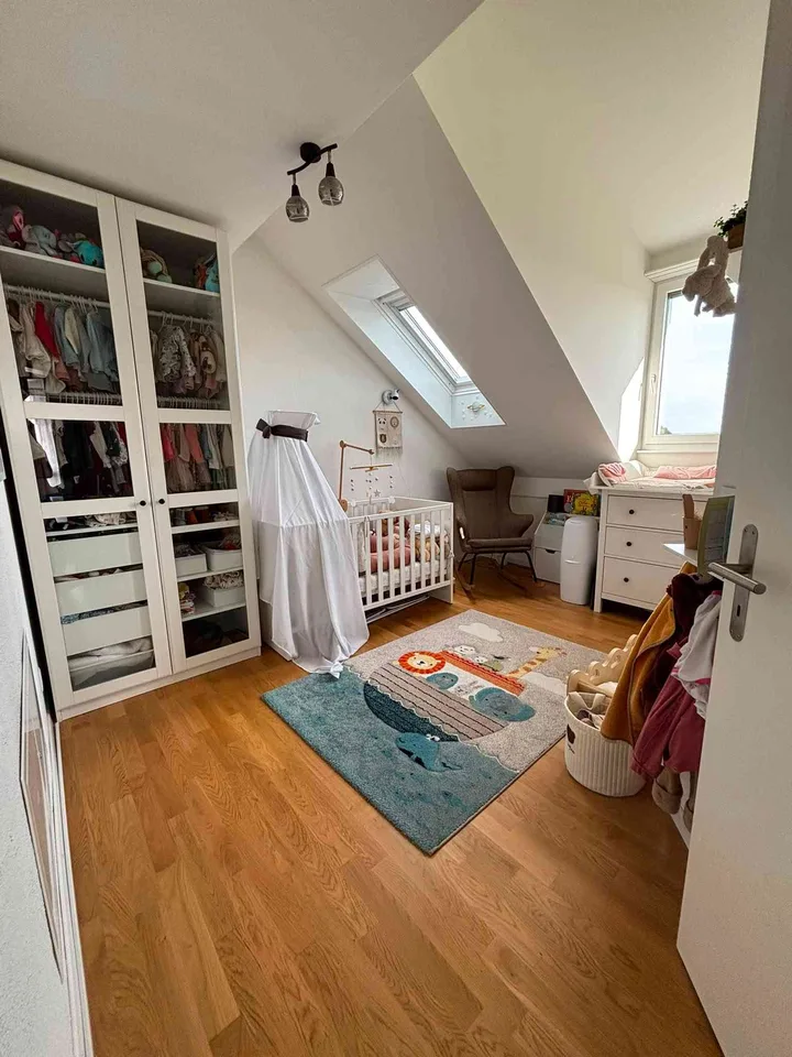 Grosse 5.5-Zimmer-Maisonettewohnung mit Galerie – photo 10 sur 13