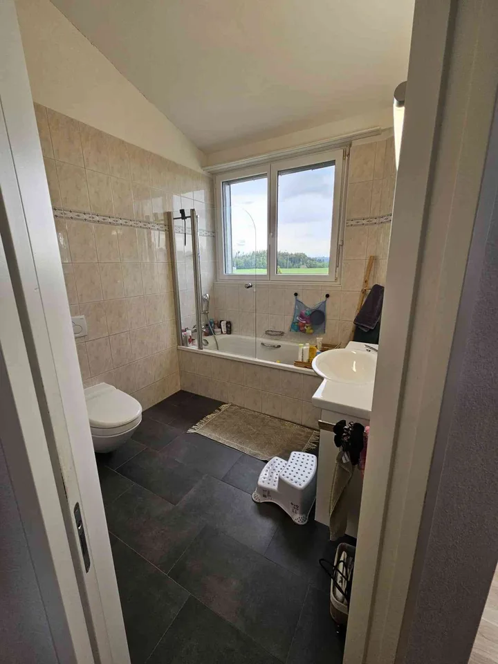 Grosse 5.5-Zimmer-Maisonettewohnung mit Galerie – photo 8 sur 13