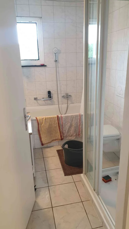Helles WG-Zimmer zu vermieten All inclusive