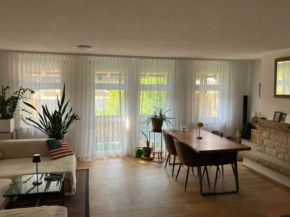 Schöne Maisonette in Gutenswil