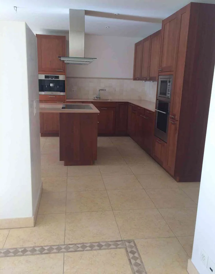 6.5 room house in forest