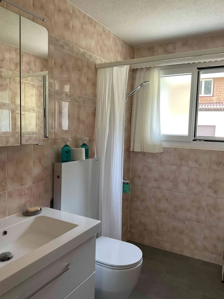 3.5 Zimmerwohnung möbliert an sonniger Lage