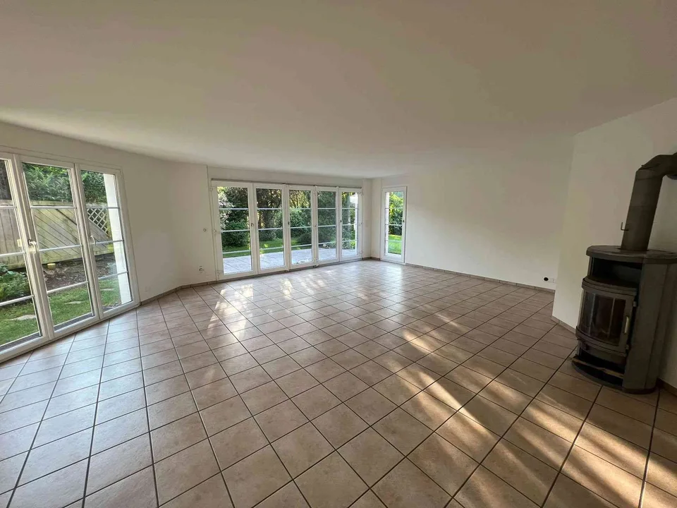 Charmantes 5,5-Zimmer Einfamilienhaus im Grünen