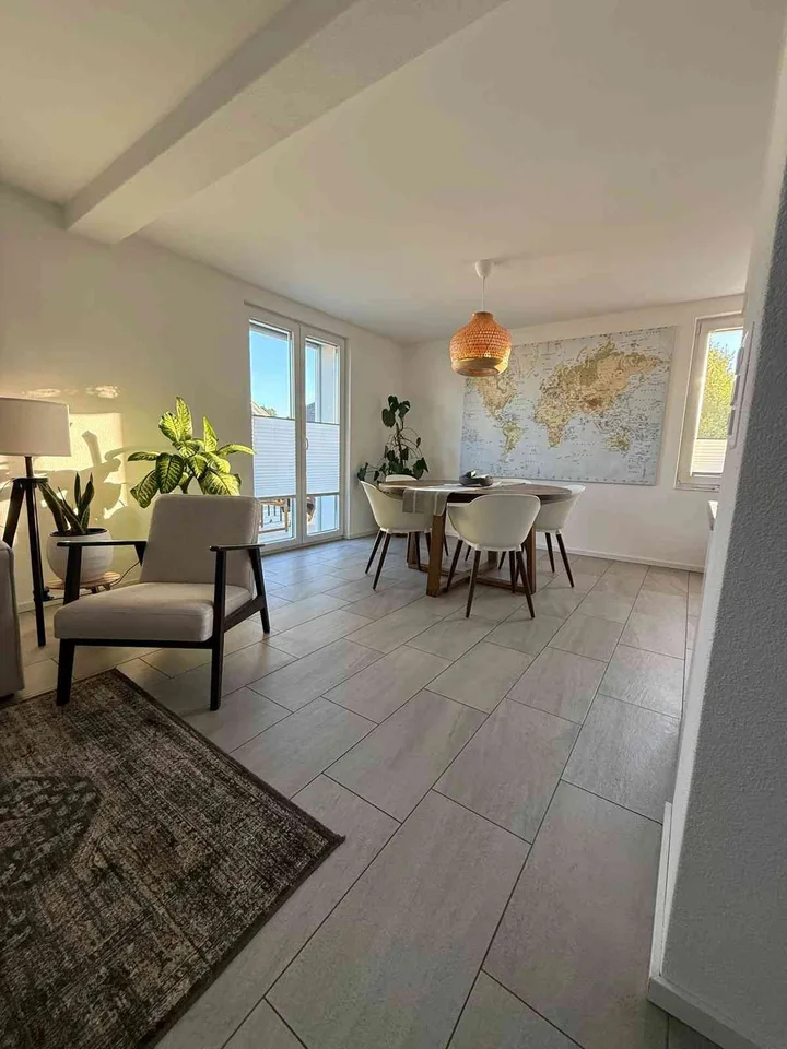 Helle 3.5-Zimmer-Wohnung mit Balkon in Brittnau