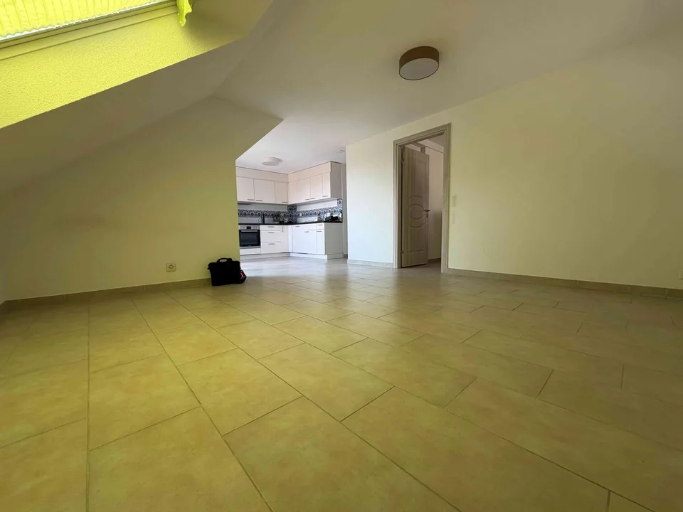 Charmante 5.5 Zimmer Maisonette Dachgeschosswohnung in Oensingen