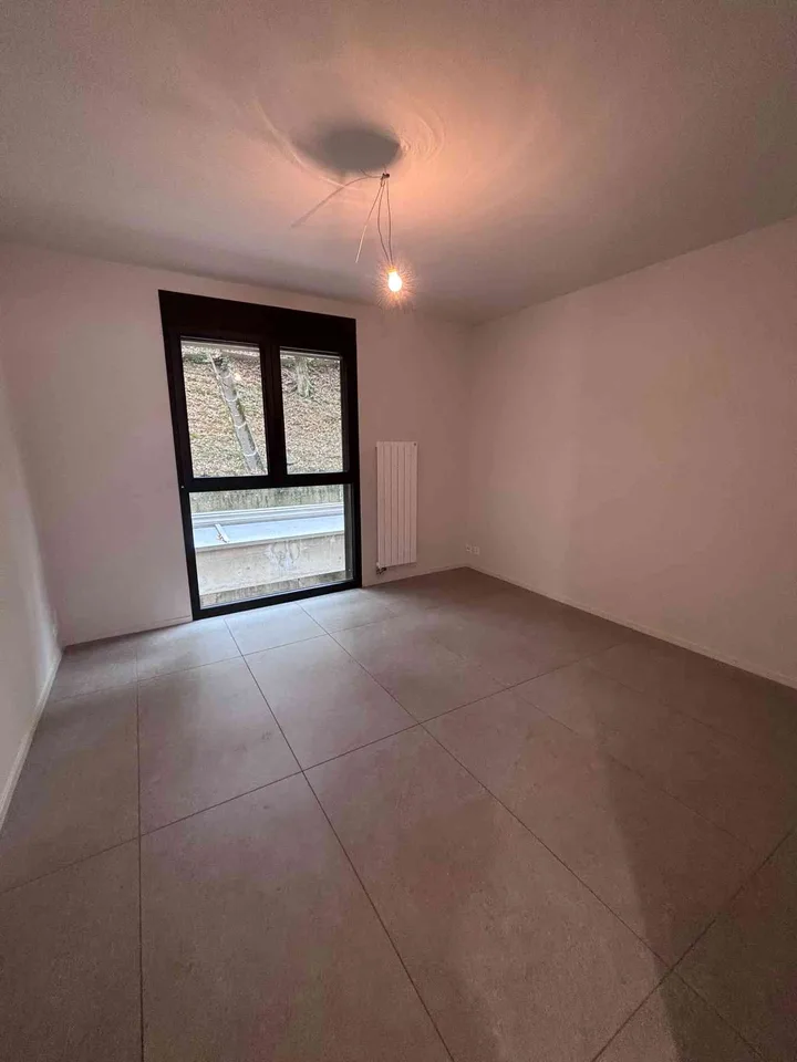 Prima locazione - 2,5 locali con terrazza vista lago – Foto 8 von 9