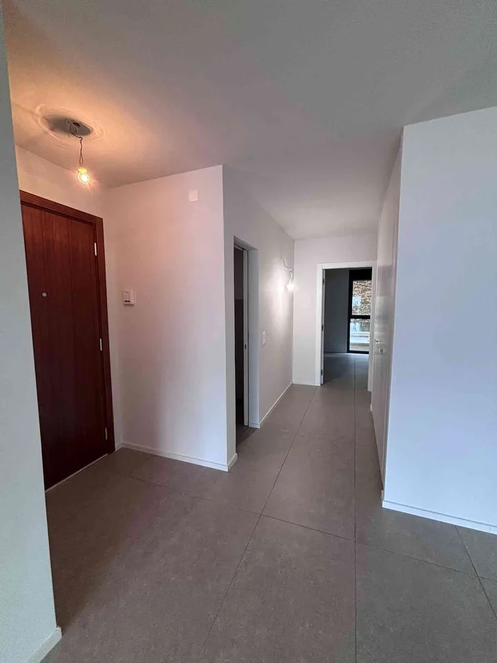 Prima locazione - 2,5 locali con terrazza vista lago – Foto 7 von 9