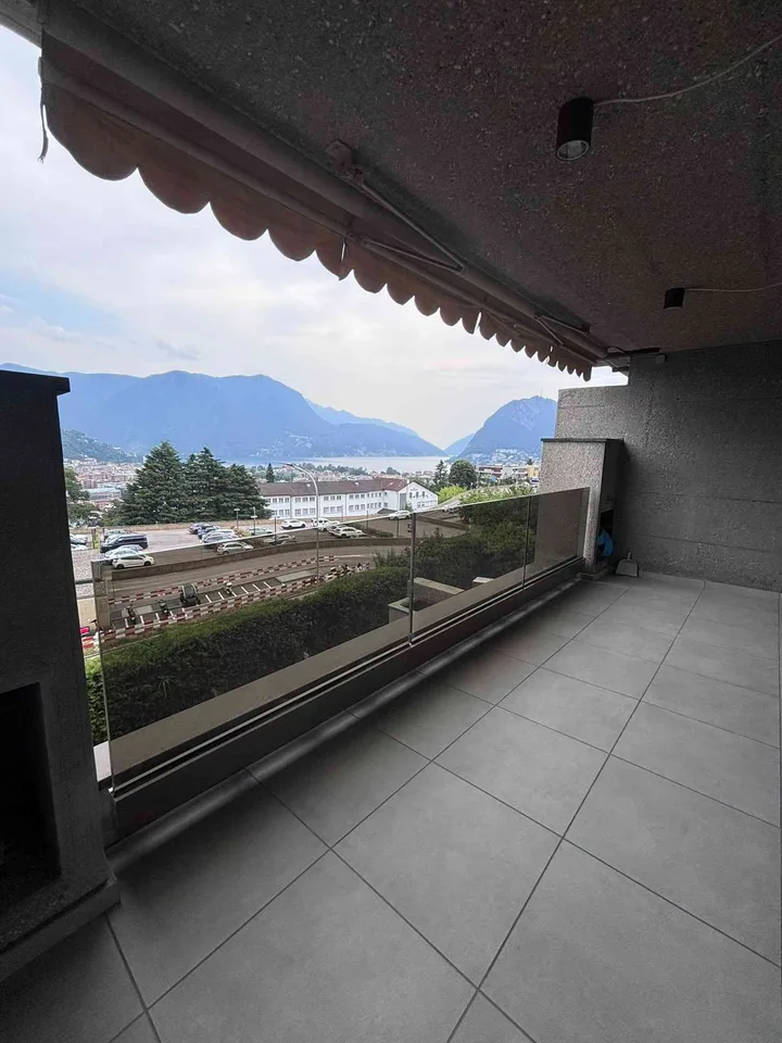 2.5 locali di nuova ristrutturazione con terrazza, vista lago