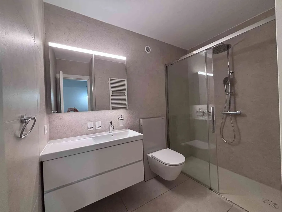Prima locazione - 2,5 locali con terrazza vista lago – Foto 6 von 9