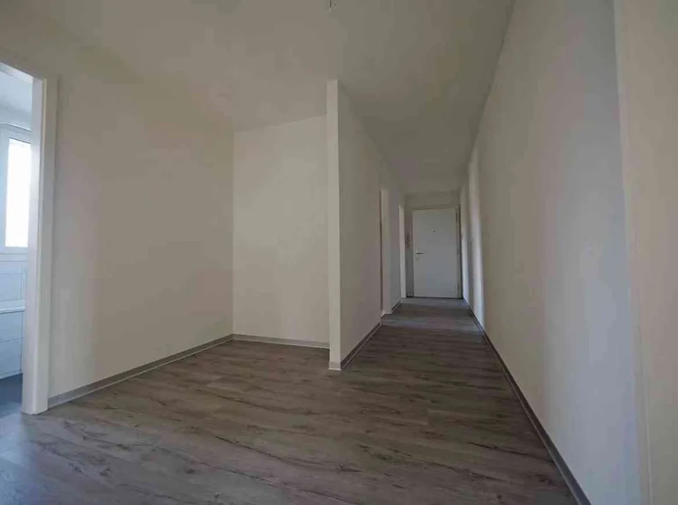 Günstige und Zentrale 4.5 Zimmerwohnung