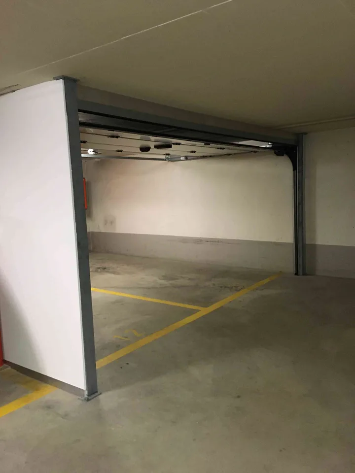 Lagerraum (Garagebox in Tiefgarage für Auto)