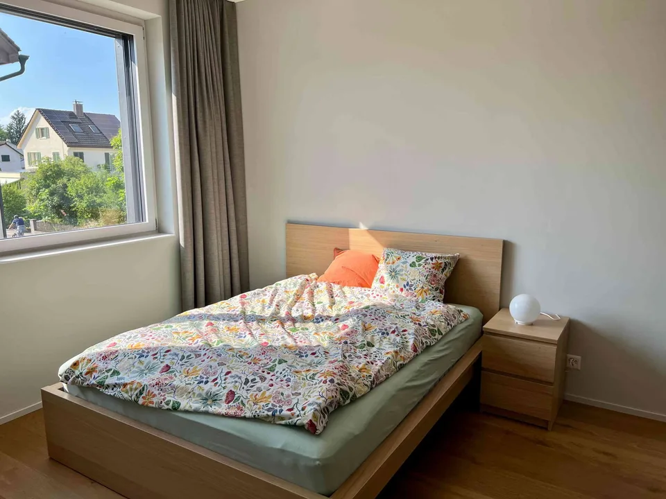 WG-Zimmer mit Bad / topmodern, zentral, ruhig