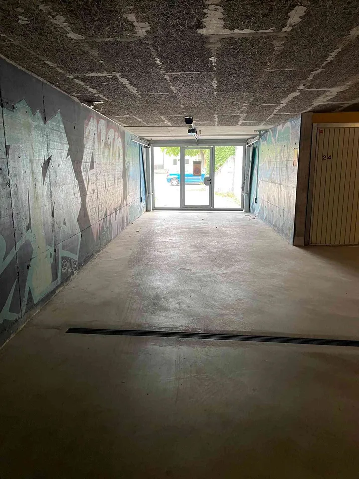 Garagebox in Einstellhalle in Stettlen
