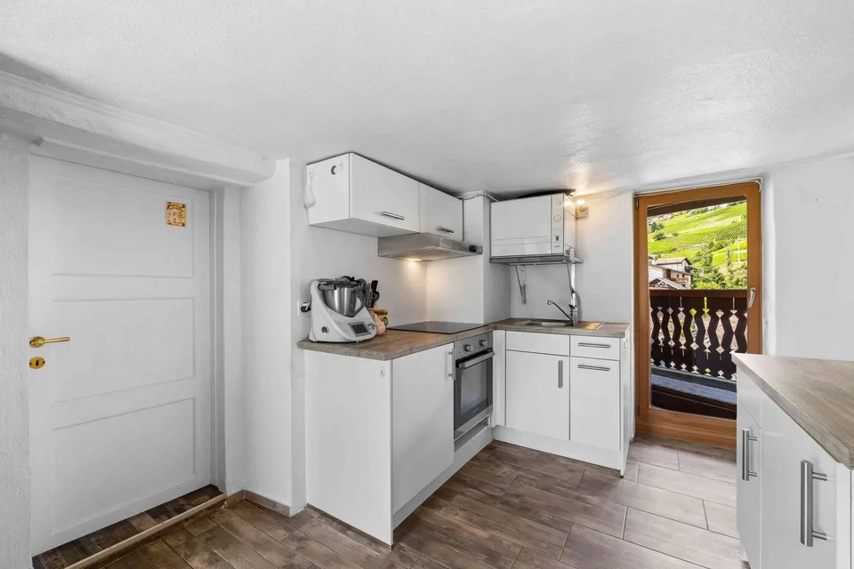Charmant appartement de 2,5 pièces avec vue panoramique à Muraz