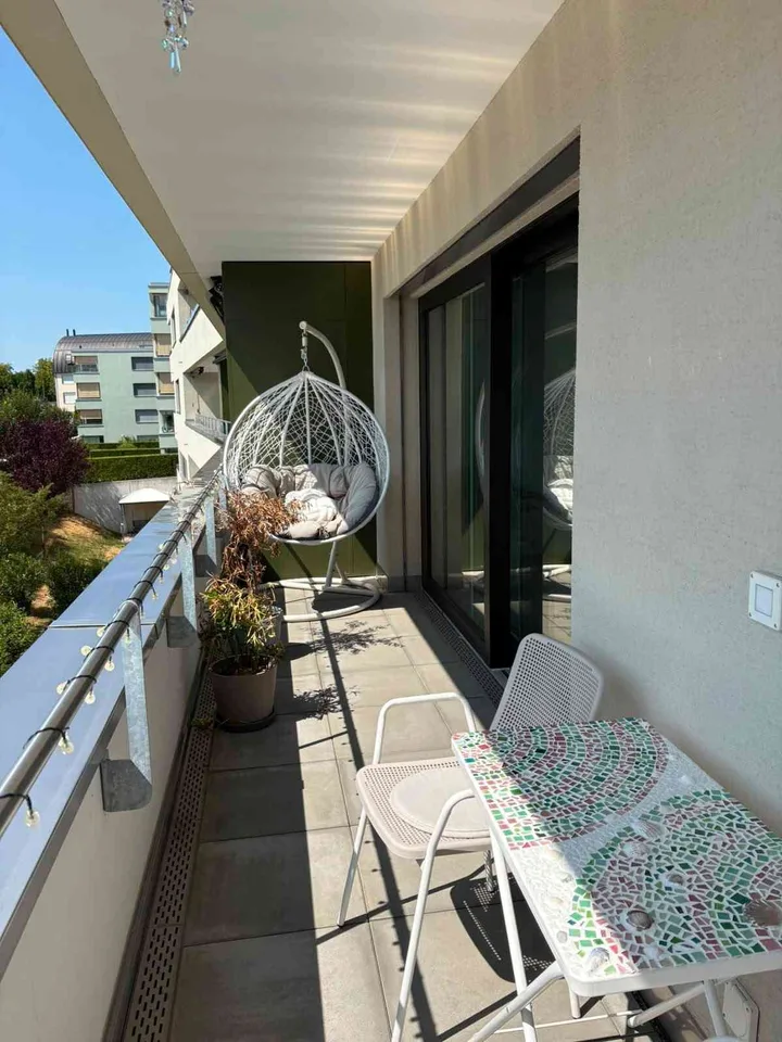 2,5-Zimmer-Wohnung im 2. Stock mit grossem Balkon