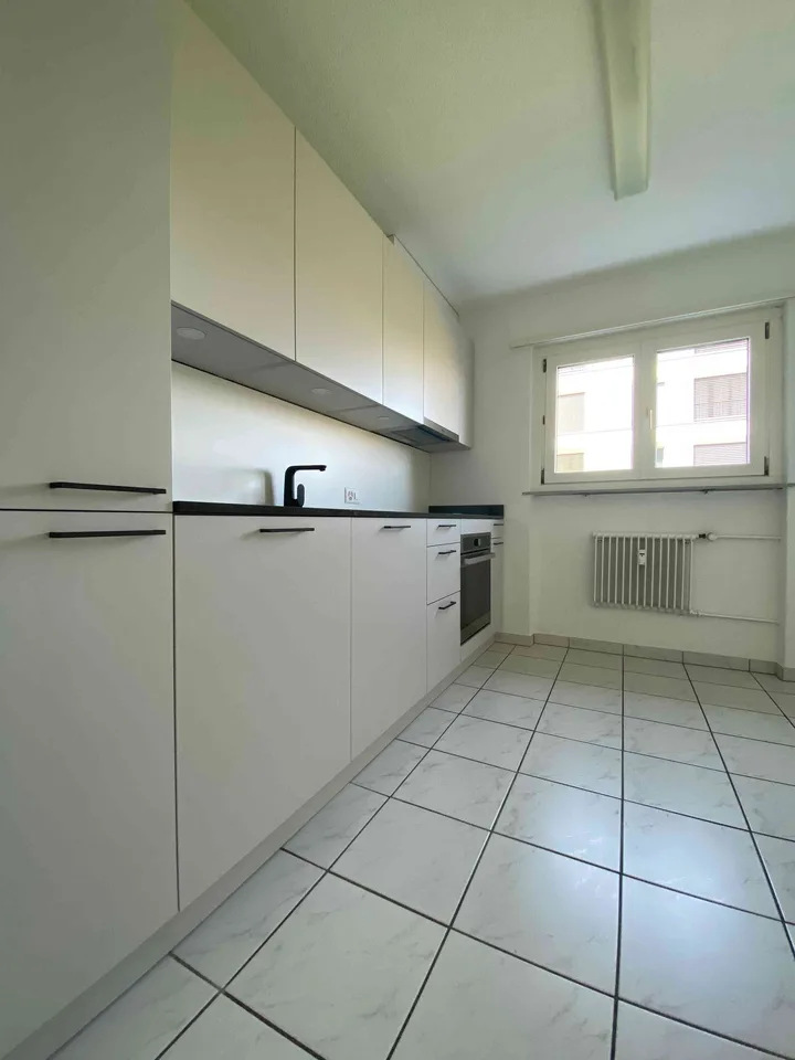 Attraktive 4-Zimmer-Wohnung mit grossem Sitzplatz