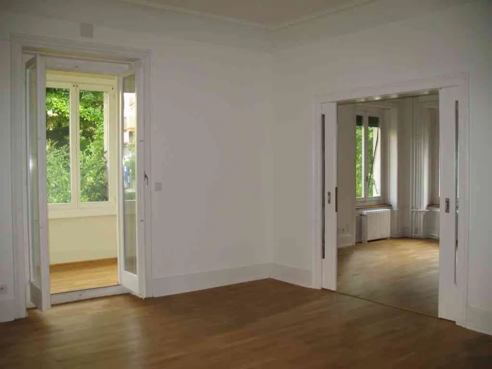 Wohnen mit Charakter – stilvolle Altbauwohnung, ruhige & sonnige Lage