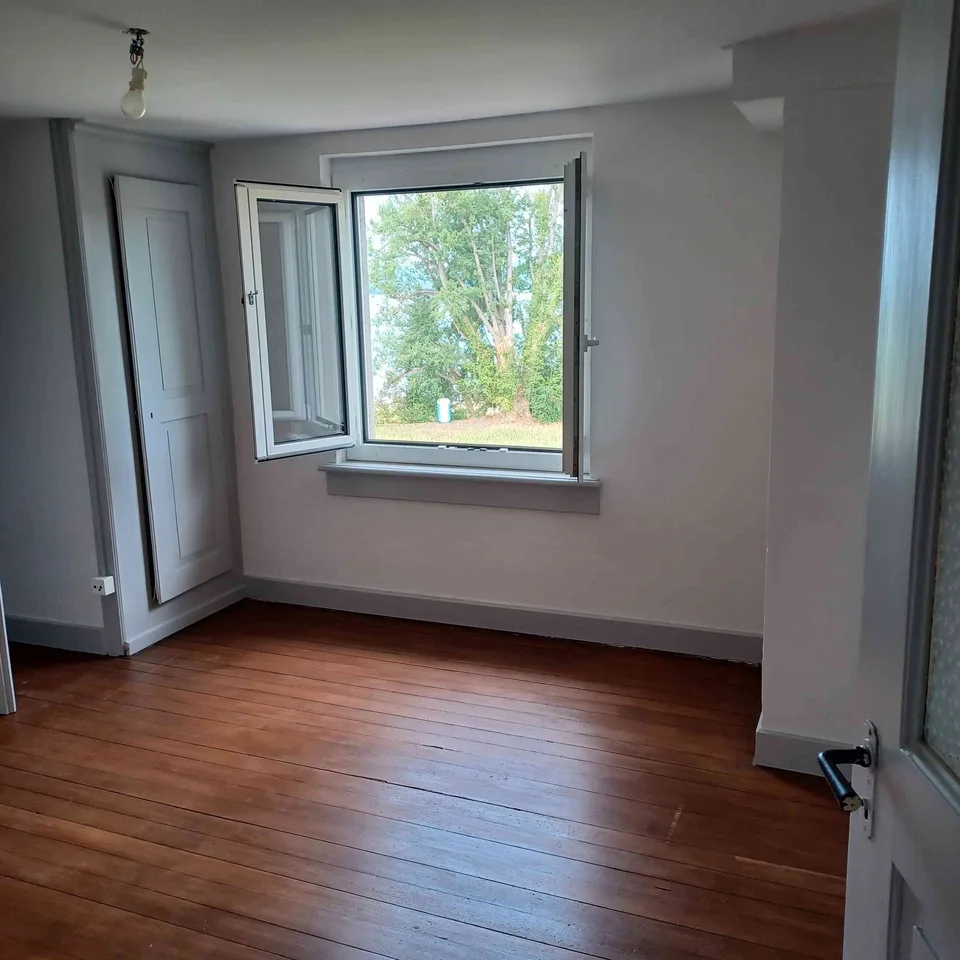 Charmante 4.5 Zimmerwohnung mit Seeblick