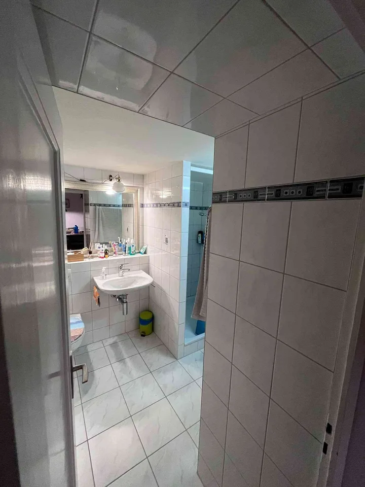 2.5-Zimmer Wohnung mit Gartenanteil