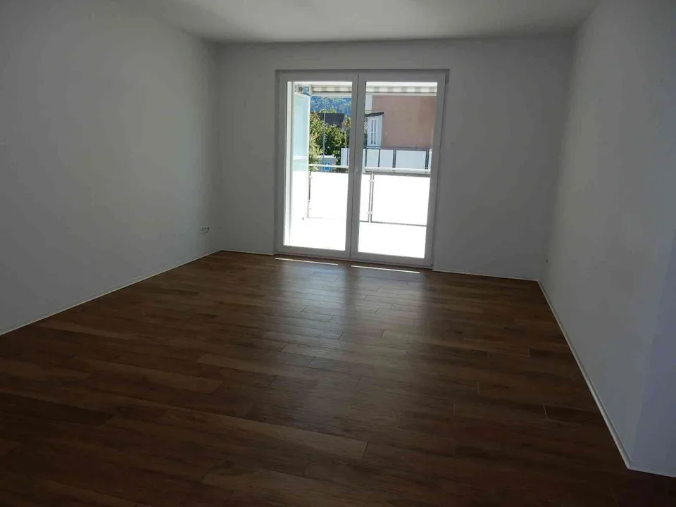 Moderne 3.5-Zimmer-Wohnung an zentraler Lage in Wettingen