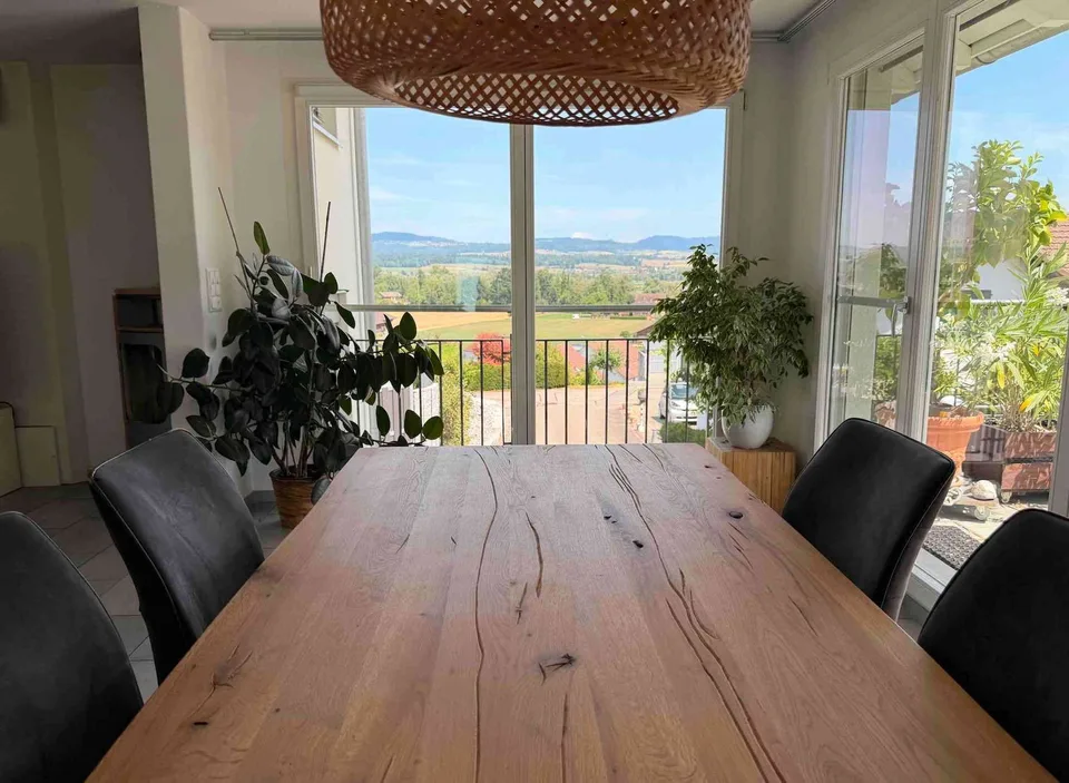 Traumhaftes 6.5-Zimmer-EFH mit Panoramablick über das Reusstal