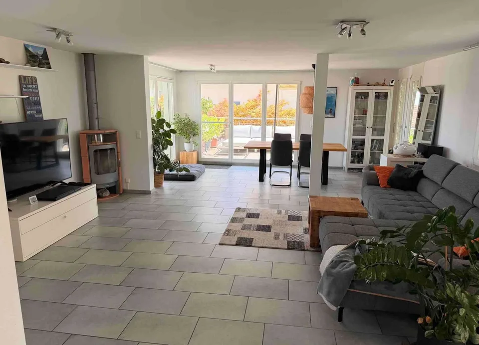 Traumhaftes 6.5-Zimmer-EFH mit Panoramablick über das Reusstal