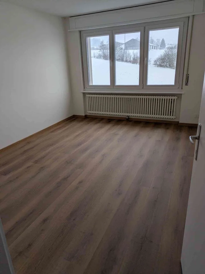 Ruhige 4.5 Zimmer Wohnung