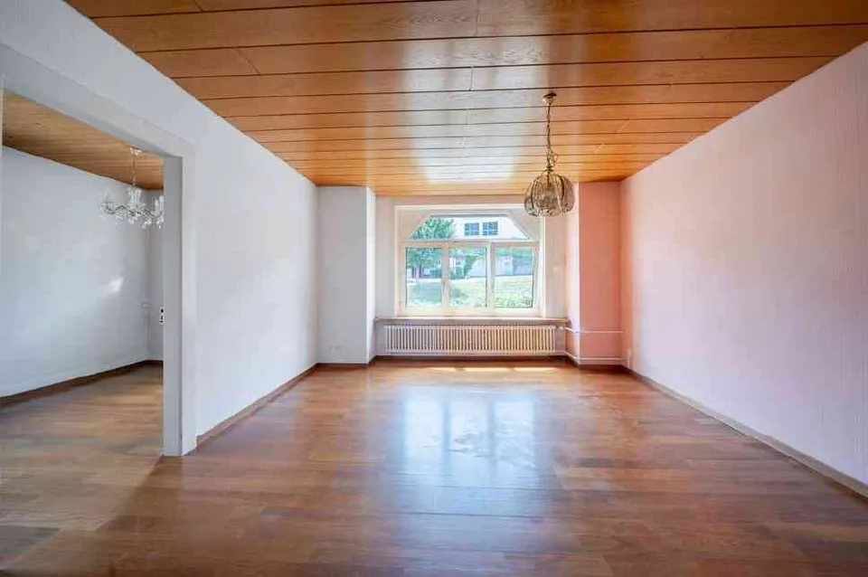 Charmante 4.5-Zimmer-Altbauwohnung mit Balkon und Aussicht