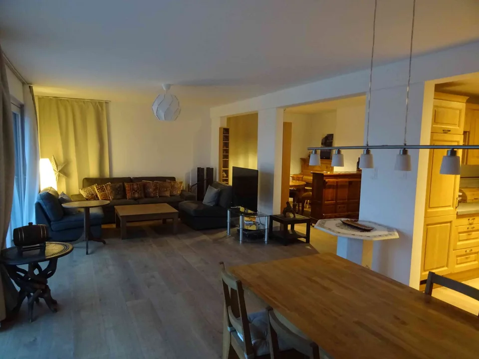 Attique d'exception, 5-6.5 p, gde terrasse vue lac, 100m gare & Migros