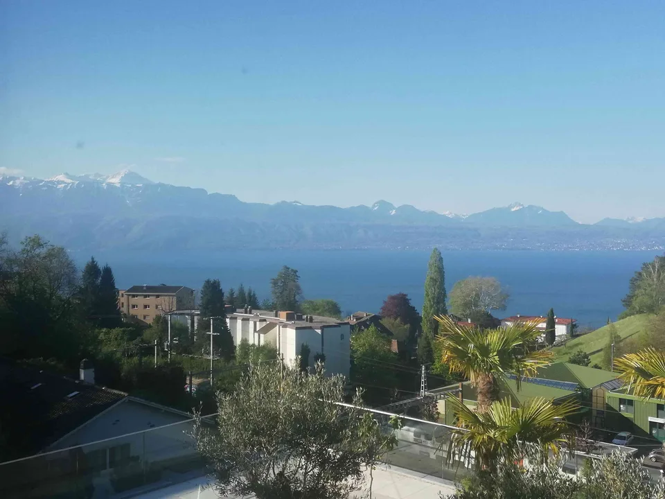 Attique d'exception, 5-6.5 p, gde terrasse vue lac, 100m gare & Migros