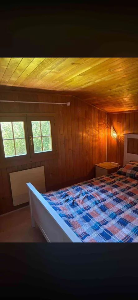 2 chambres au premier étage, dans un chalet