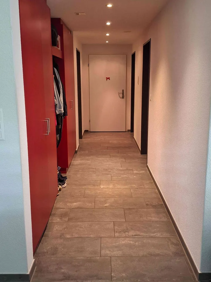 Helle 3,5-Zimmer-Wohnung mit zwei Balkonen und großem Wohnzimmer in Zw