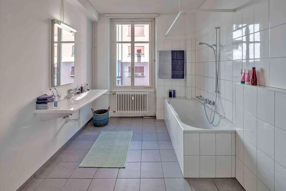 charmant appartement ancien de 2 pièces
