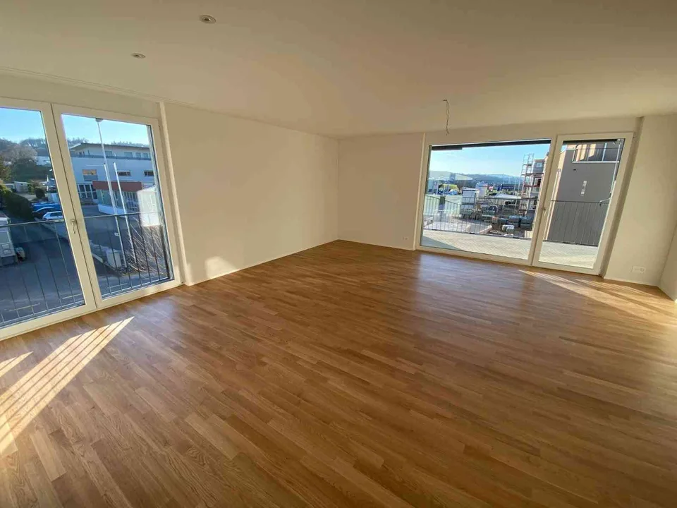 Helle 3.5-Zi.-Wohnung mit Seeblick & Balkon – ab sofort, Tägerwilen
