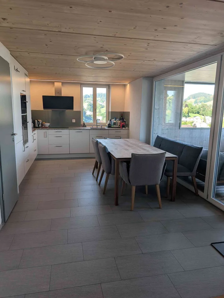Wunderschöne 6-Zimmer-Maisonette-Wohnung