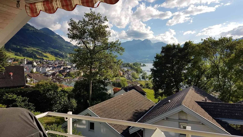 Zu vermieten 2.5 Zimmer Dachwohnung