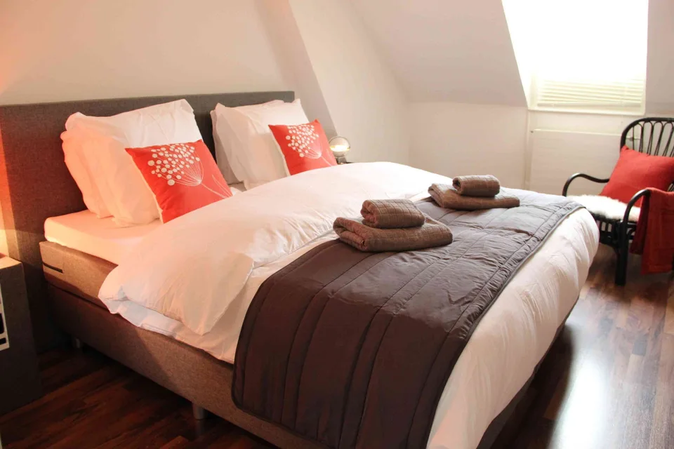3-Zimmer Dachwohnung/möbliert ROOFY
