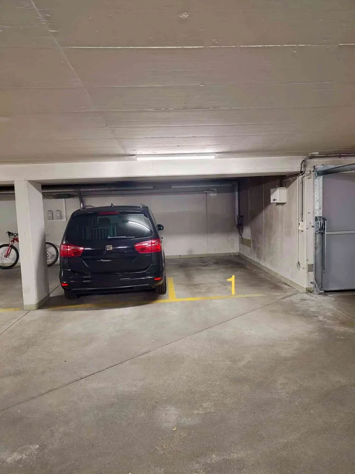 Tiefgaragen-Parkplatz