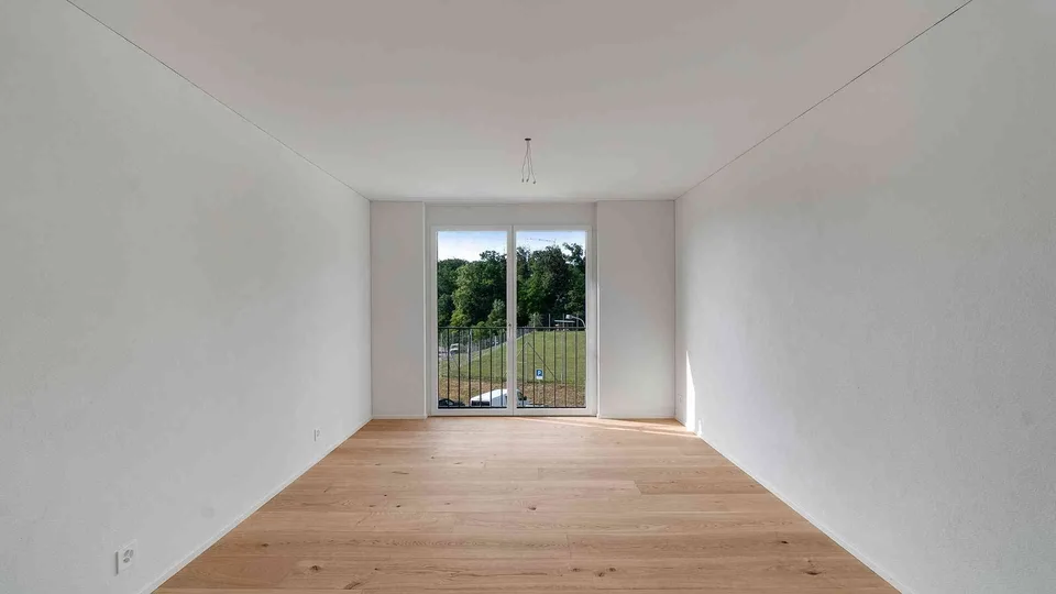Lichtdurchflutete Attika-Maisonette mit Weitsicht und privatem Garten