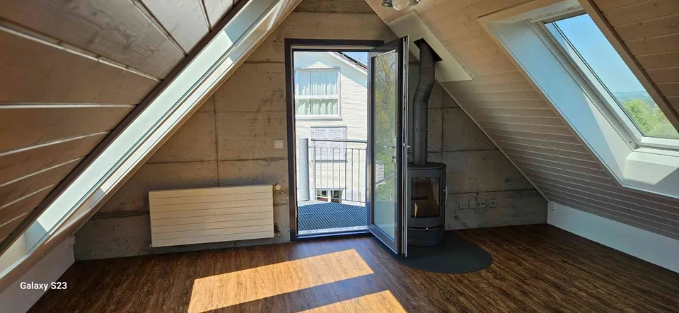 Moderne 2 Zimmer Wohnung mit Berg und Seesicht