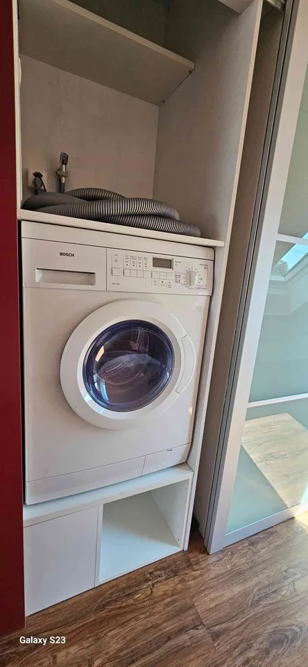 Moderne 2 Zimmer Wohnung mit Berg und Seesicht