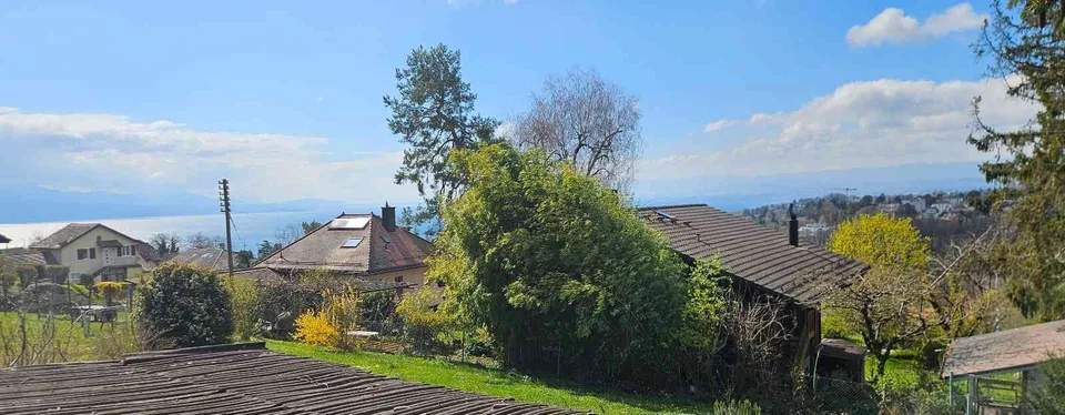 Spacieuse apartement meublé de 3.5 piece